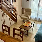 Holiday home Maison Avec Piscine, 500m De La Et Proche Centre, Climatisee, Parking Prive, Equipee Pour 5 Pers. - Fr-1-529-162 *