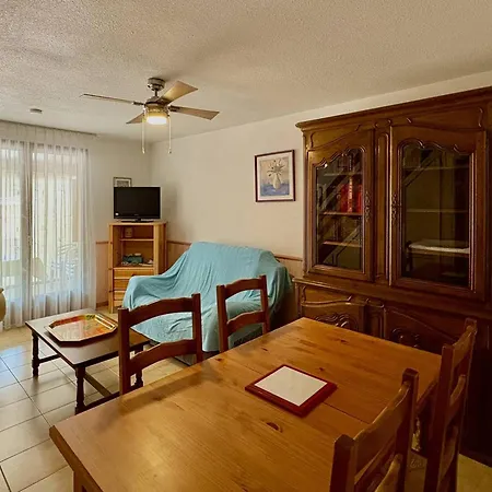 Maison Avec Piscine, 500m De La Et Proche Centre, Climatisee, Parking Prive, Equipee Pour 5 Pers. - Fr-1-529-162 Holiday home Le Barcares